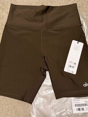 ALO Yoga | Shorts | Alo Yoga 5 Airlift Energy Short In Espresso